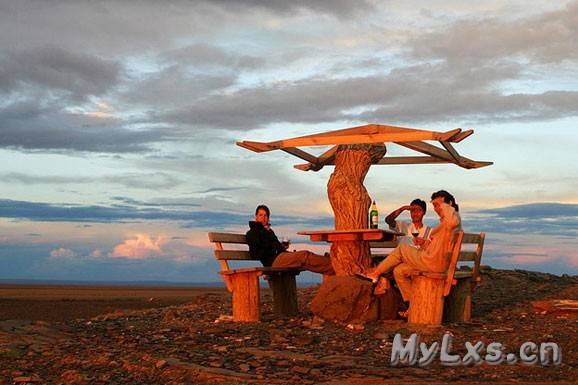 蒙古三只骆驼旅舍